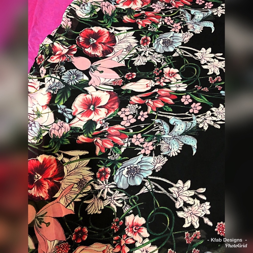 🥰LAST 1! Stunning Embroidered Back Tie Dress! - Picture 8 of 8
